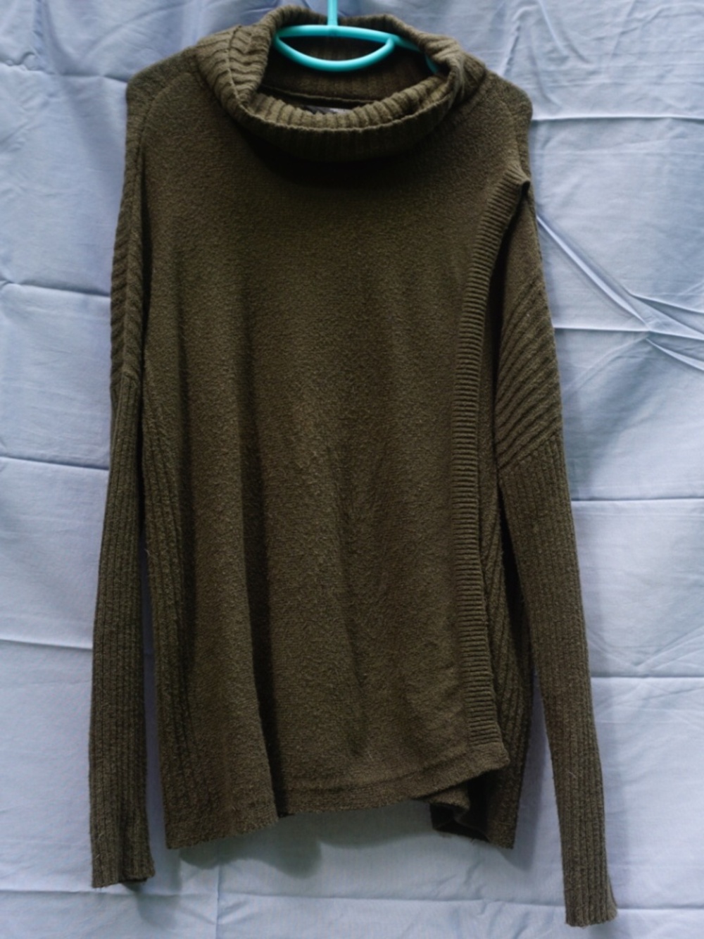 Simply Vera Green Loose Turtleneck Sweater